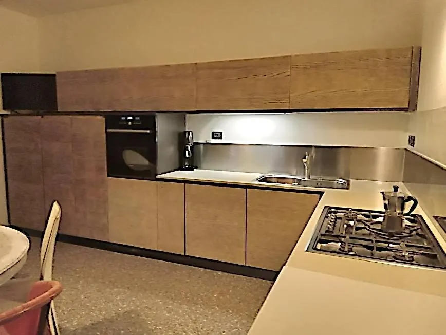 Lemon Villa Family Rooms Cavalcaselle